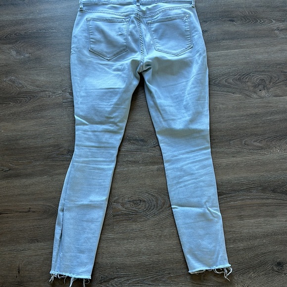 OLD NAVY Rockstar Mid-Rise Distressed Skinny Jeans - Picture 3 of 4